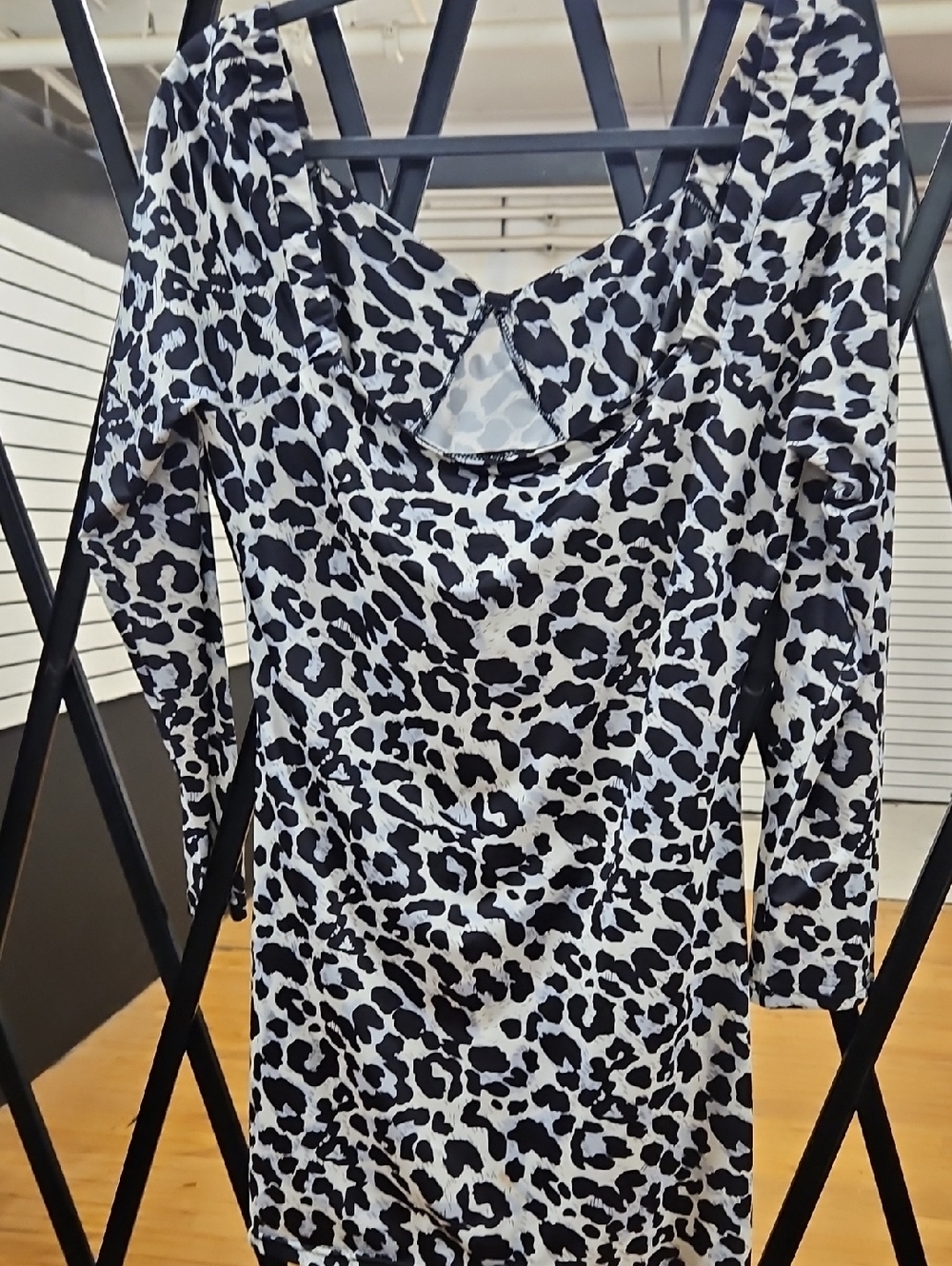 Black & White Leopard Ruched Bodycon Dress - Picture 4 of 4